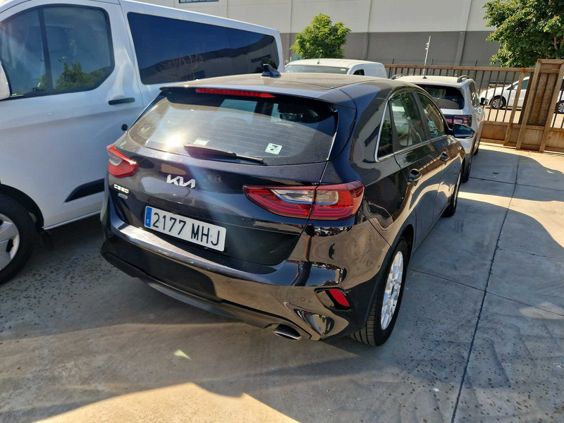 Foto Kia Cee'd Ceed 1.6 MHEV iMT Eco-Dynamics Drive 136 3