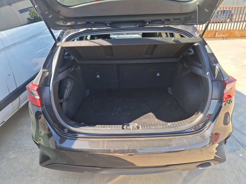 Foto Kia Cee'd Ceed 1.6 MHEV iMT Eco-Dynamics Drive 136 17