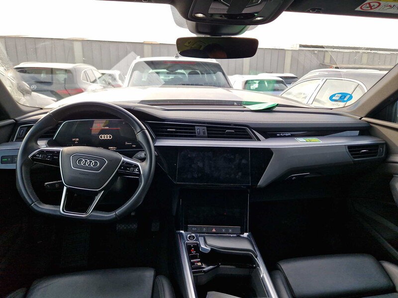 Foto Audi E-TRON 14