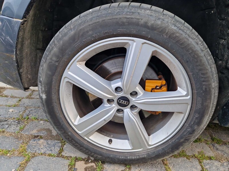 Foto Audi E-TRON 24