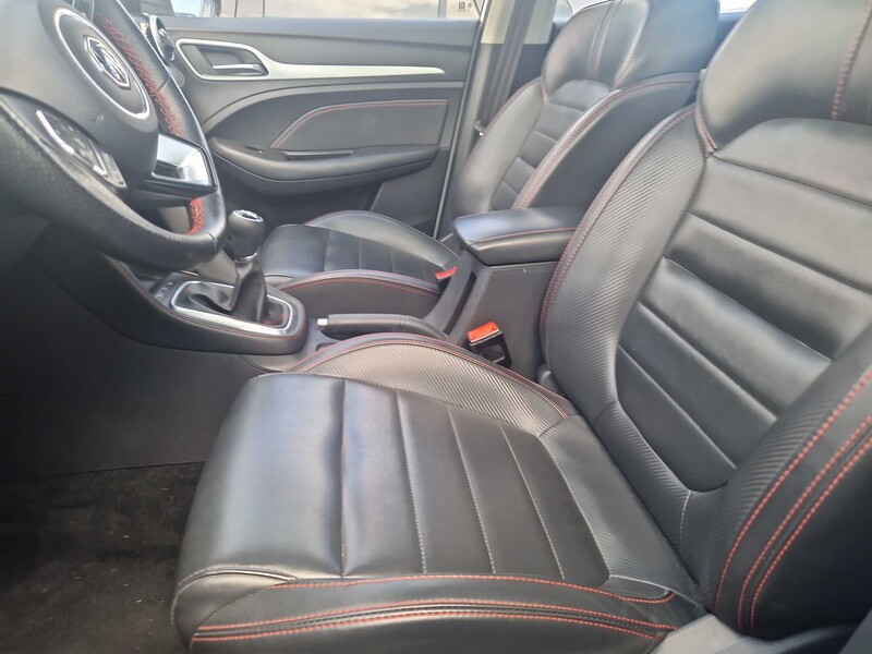 Foto MG MG ZS ZS 1.0 T-GDI Luxury 82kW 12