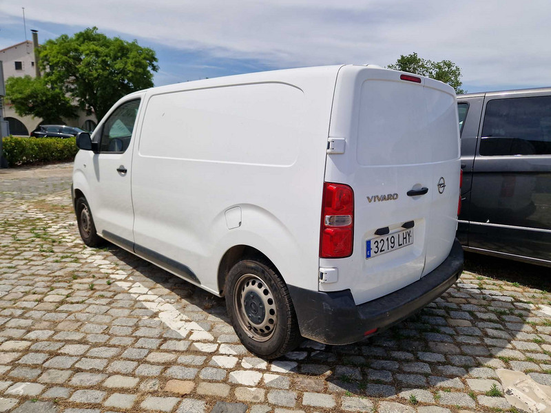 Foto Opel VIVARO 2