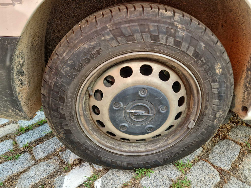 Foto Opel VIVARO 22