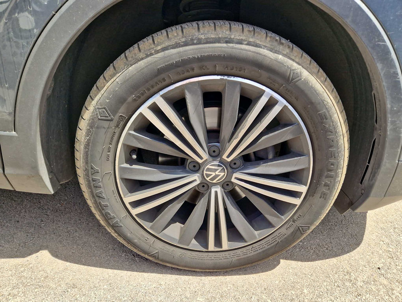 Foto Volkswagen Tiguan 24