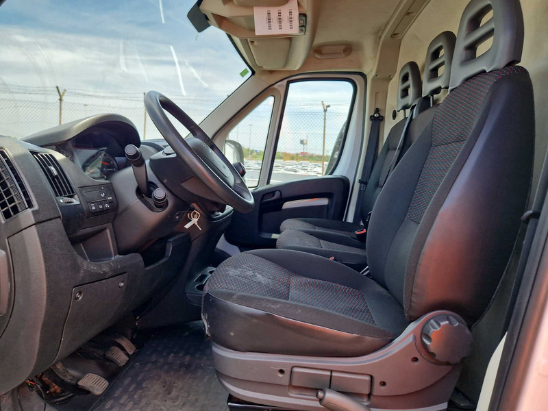 Foto Peugeot Boxer 12