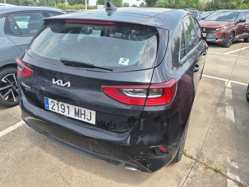 Foto Kia Cee'd Ceed 1.6 MHEV iMT Eco-Dynamics Drive 136 3