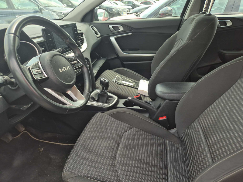 Foto Kia Cee'd Ceed 1.6 MHEV iMT Eco-Dynamics Drive 136 9