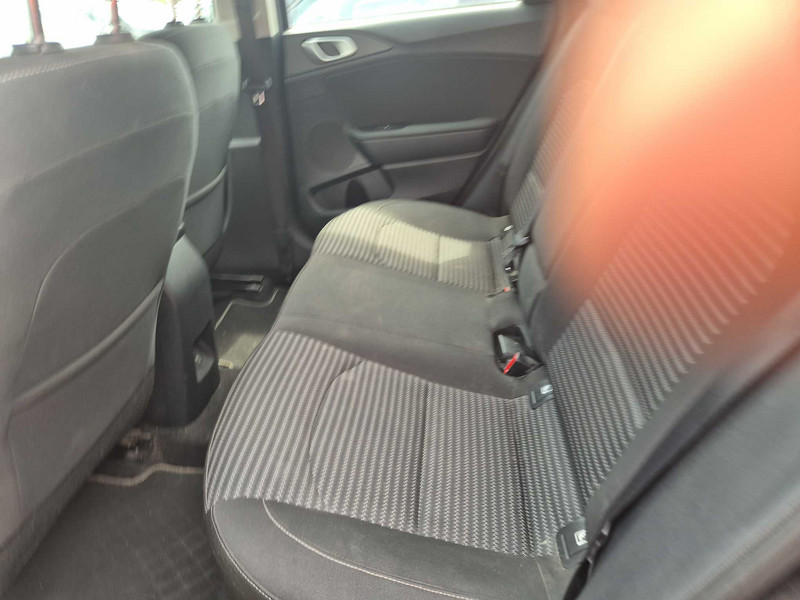Foto Kia Cee'd Ceed 1.6 MHEV iMT Eco-Dynamics Drive 136 13