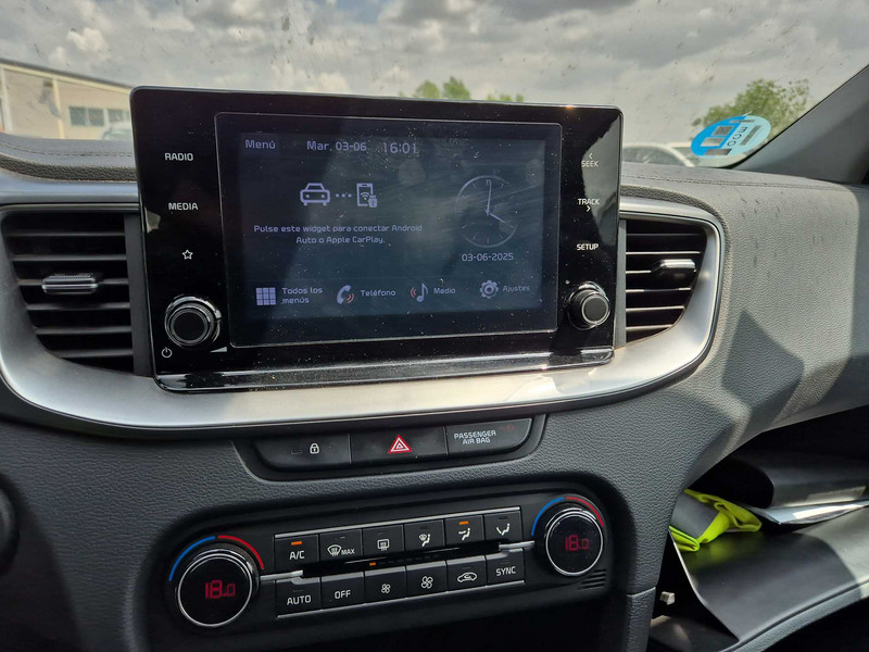 Foto Kia Cee'd Ceed 1.6 MHEV iMT Eco-Dynamics Drive 136 10