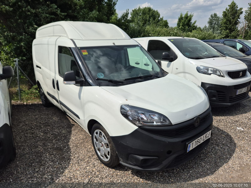 Foto Fiat Doblo Dobló Cargo 1.6Mjt SX XL 78kW 22