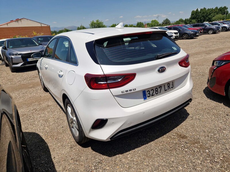 Foto Kia Cee'd Ceed 1.0 T-GDI Eco-Dynamics Drive 120 2