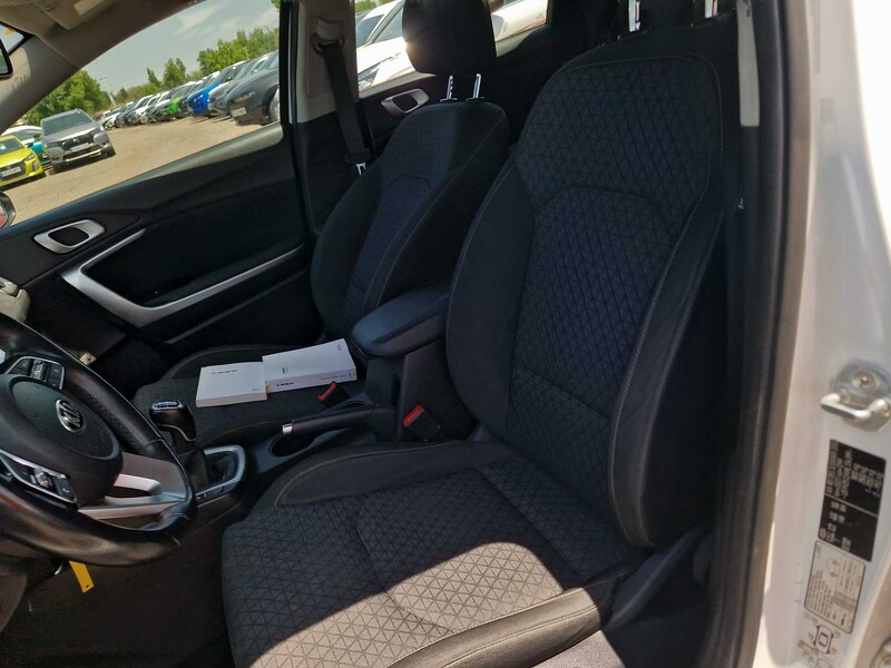 Foto Kia Cee'd Ceed 1.0 T-GDI Eco-Dynamics Drive 120 12