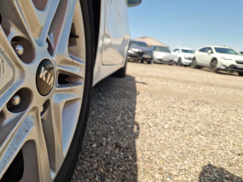 Foto Kia Cee'd Ceed 1.0 T-GDI Eco-Dynamics Drive 120 19