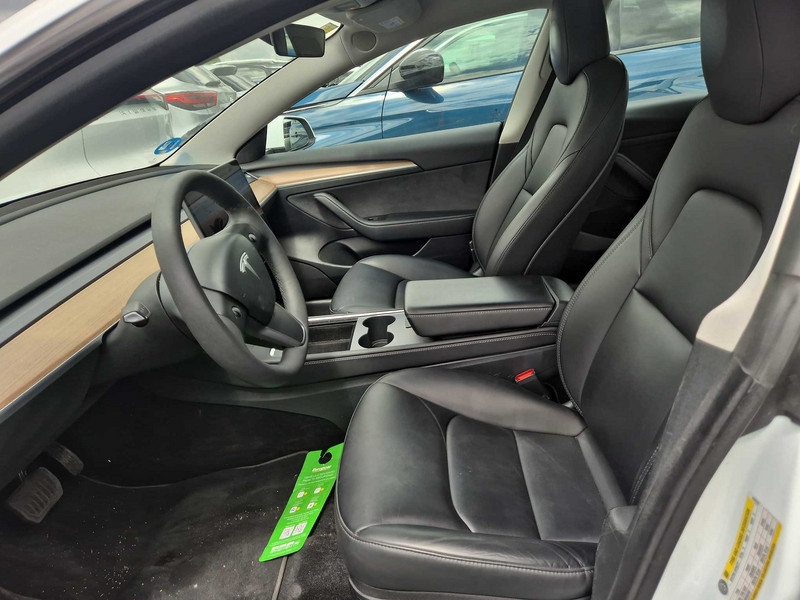 Foto Tesla Model 3 10