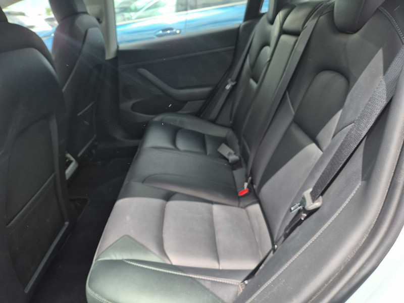 Foto Tesla Model 3 11