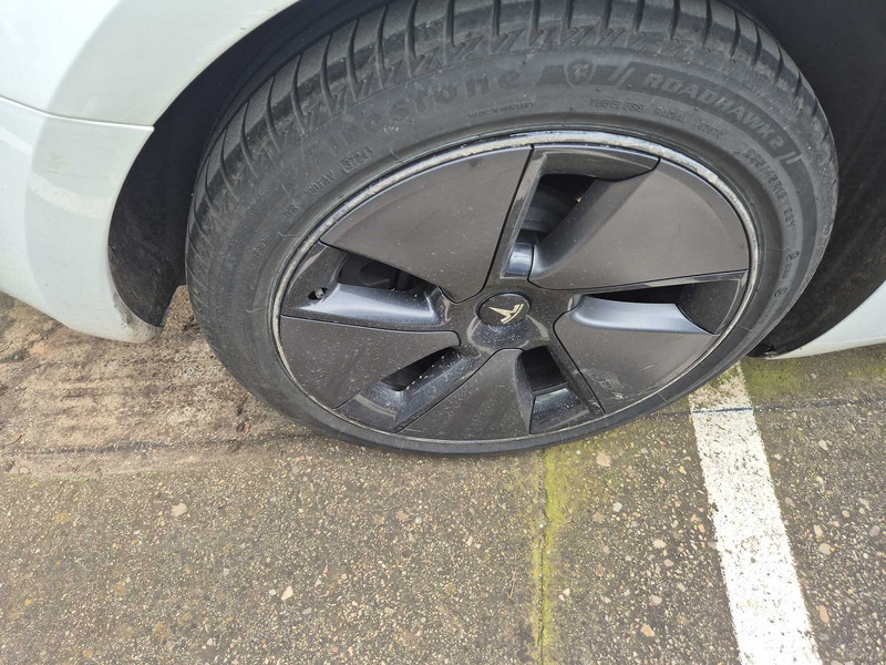 Foto Tesla Model 3 20