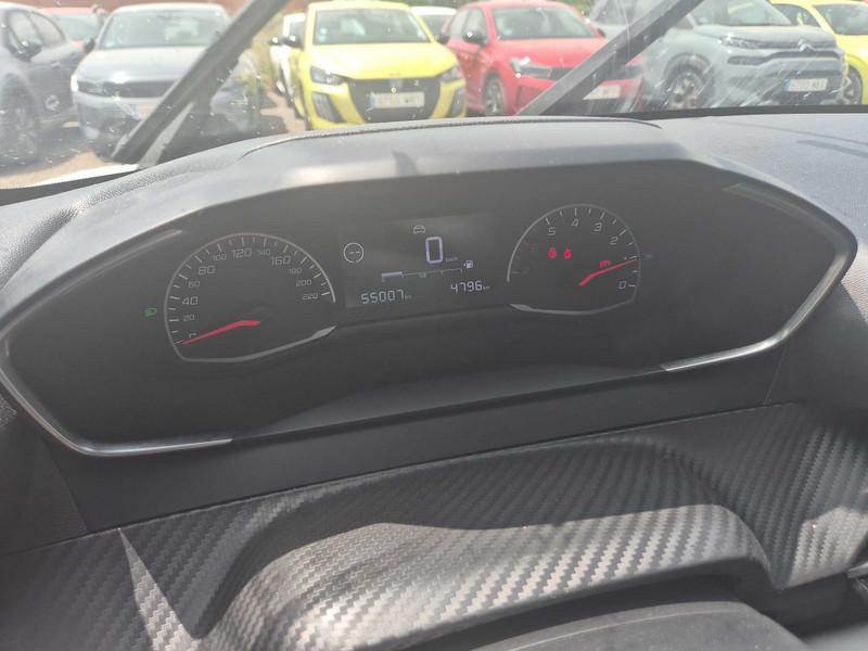 Foto Peugeot 208 11