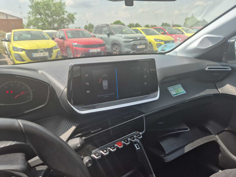 Foto Peugeot 208 12