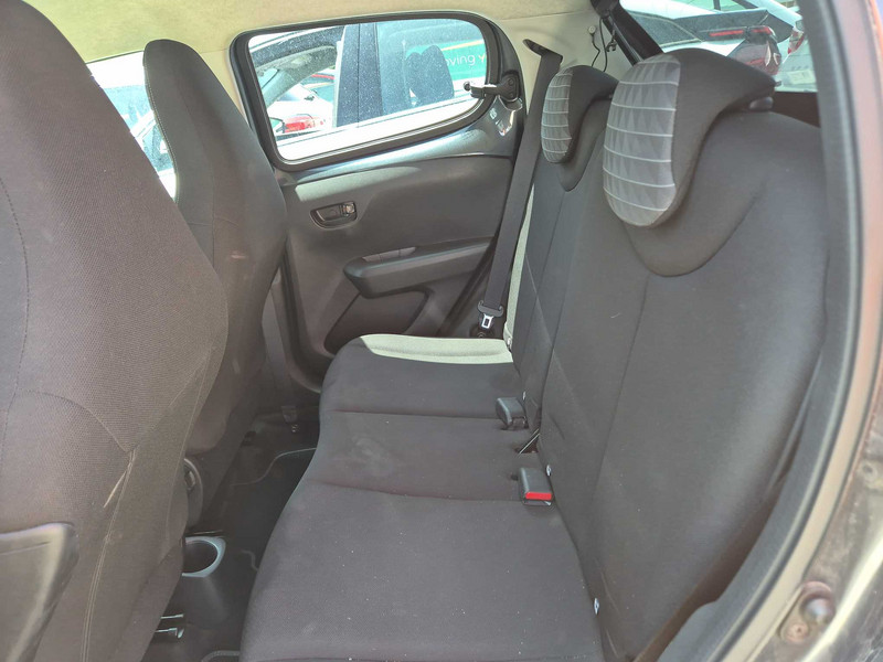 Foto Peugeot 108 11