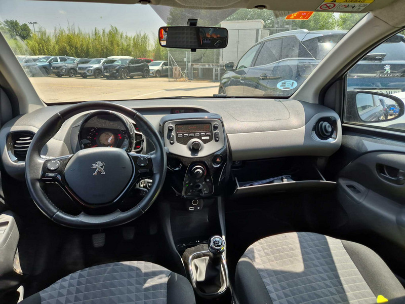 Foto Peugeot 108 12