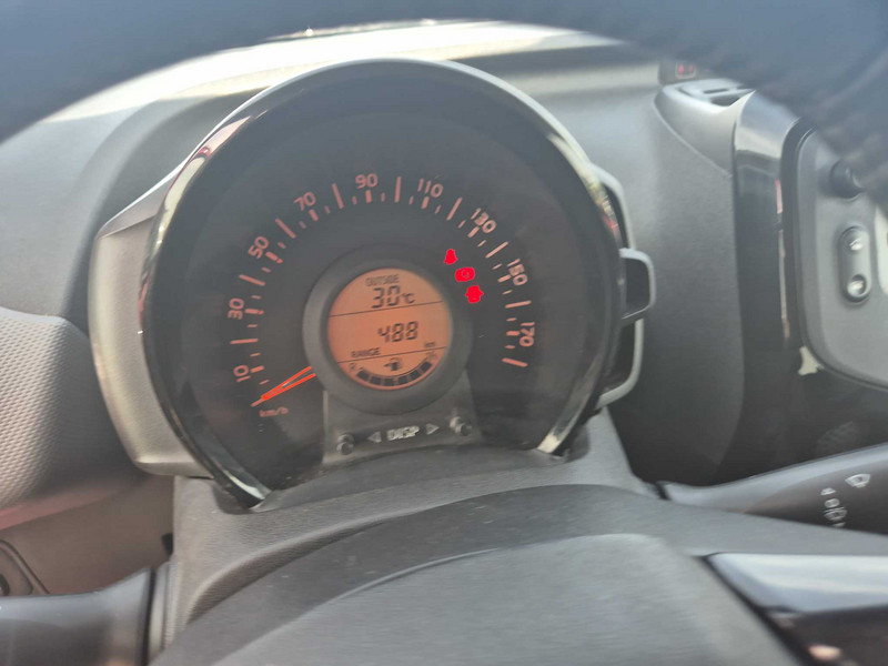 Foto Peugeot 108 8