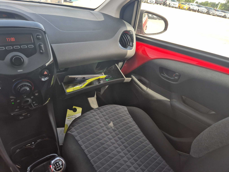 Foto Peugeot 108 10