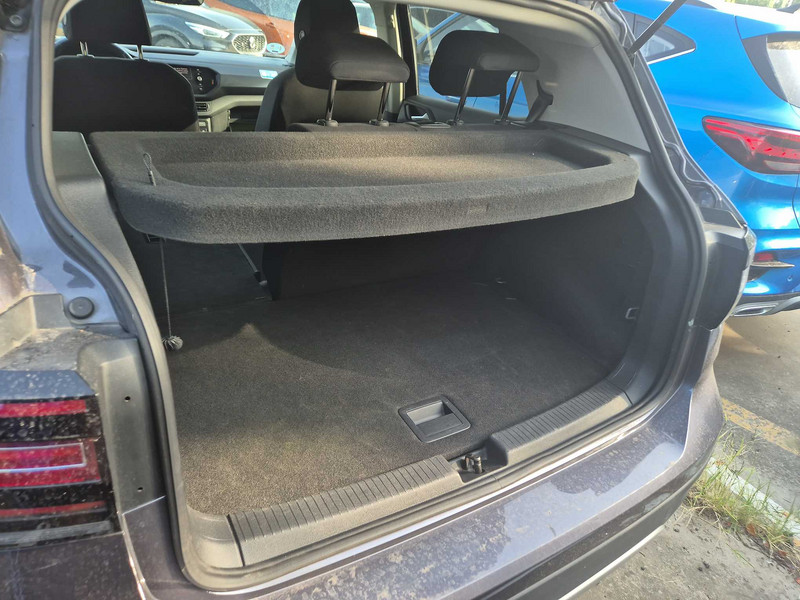 Foto Volkswagen T-CROSS 15
