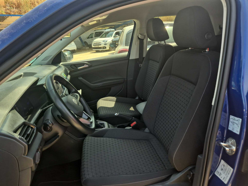 Foto Volkswagen T-CROSS 13
