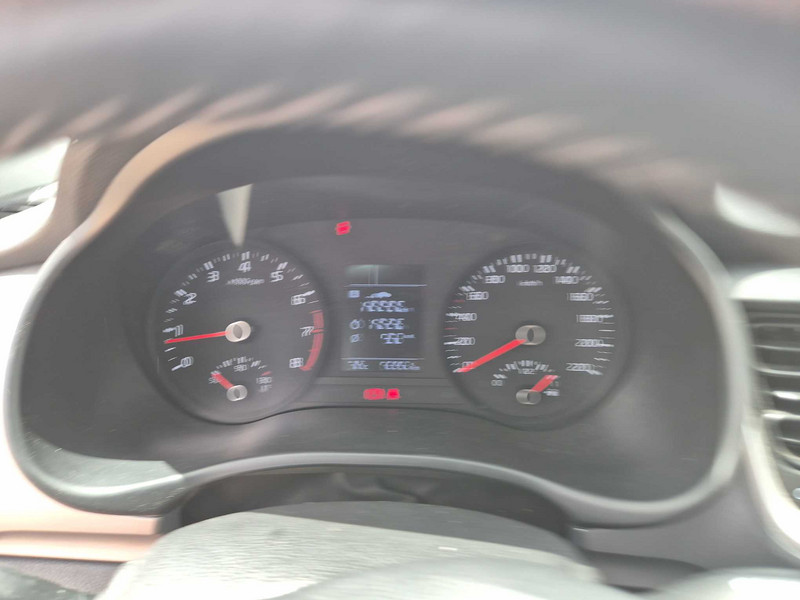 Foto Kia Stonic 10