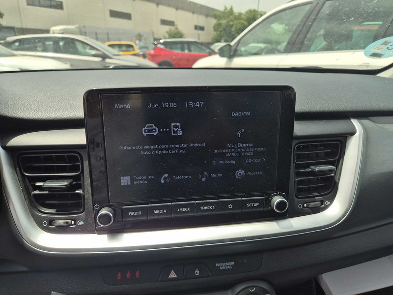 Foto Kia Stonic 11