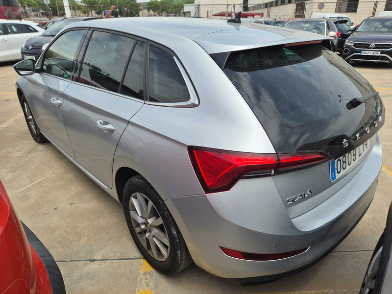 Foto Skoda Scala 2