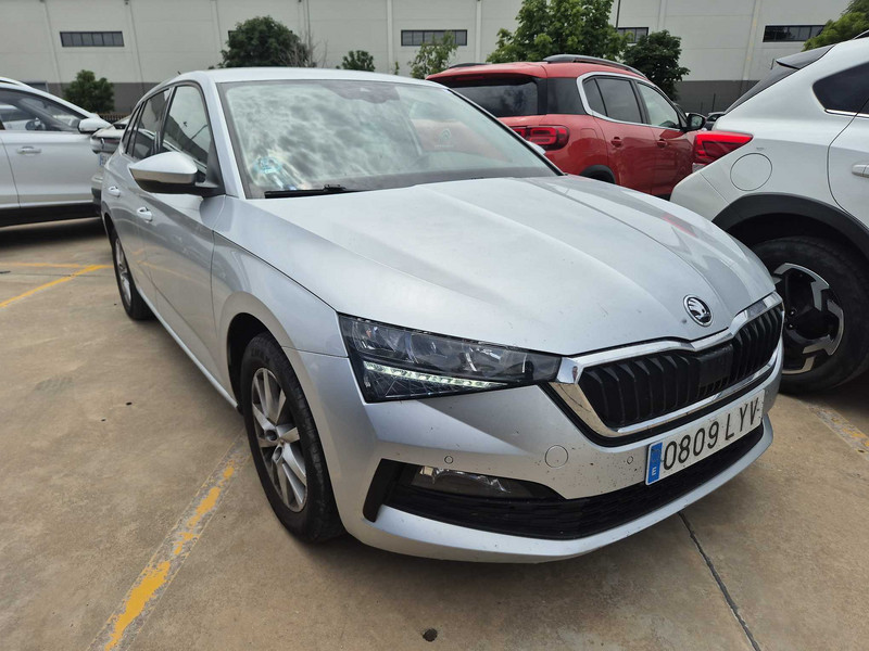 Foto Skoda Scala 4