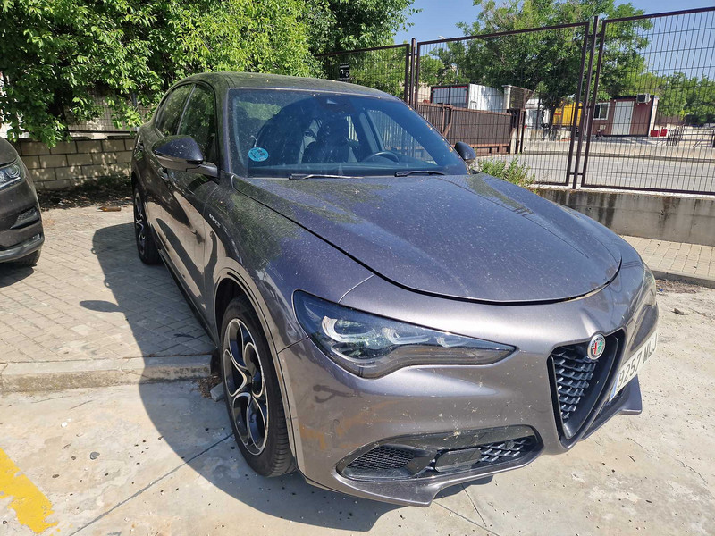 Foto Alfa Romeo Stelvio 4