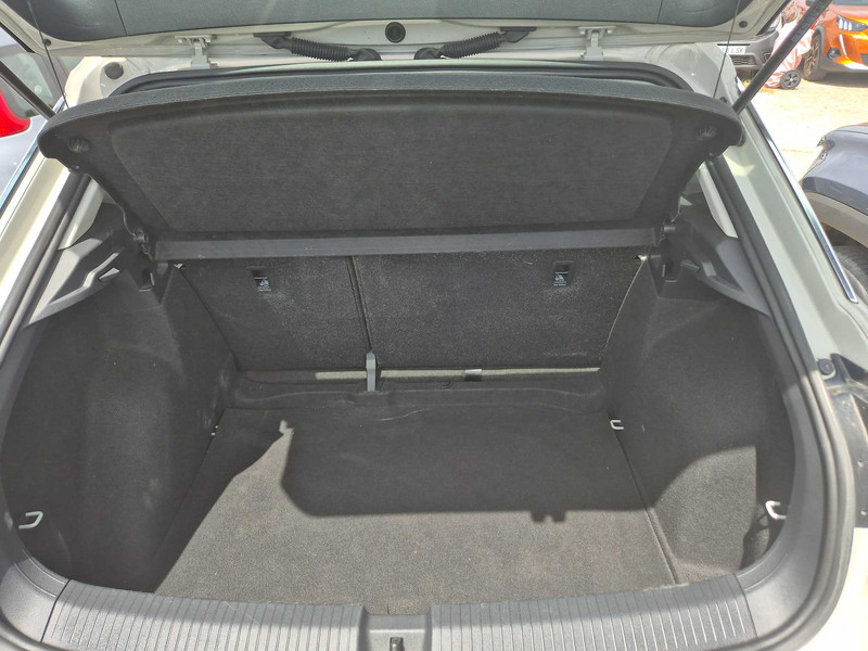 Foto Volkswagen T-Roc 14
