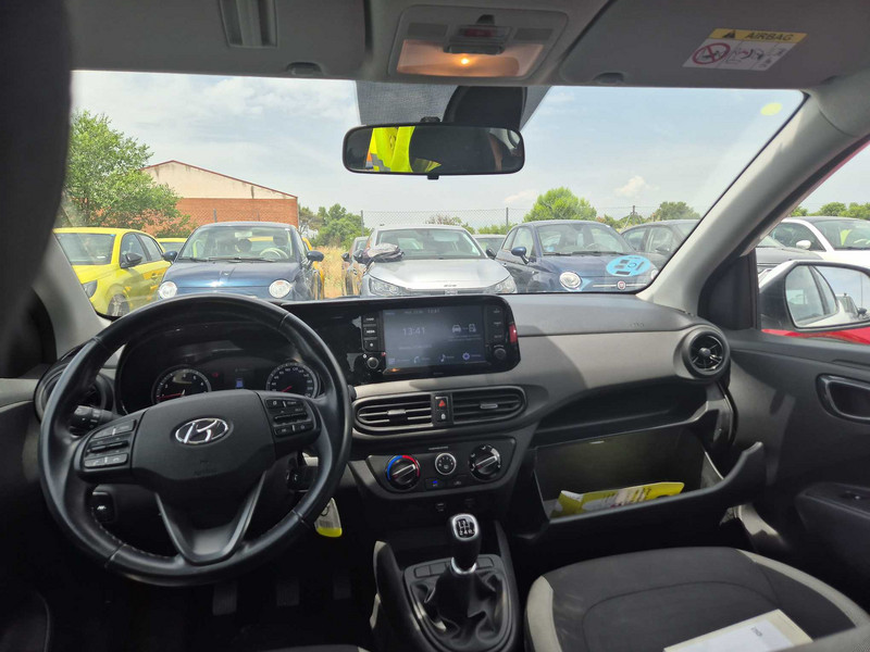Foto Hyundai i10 13