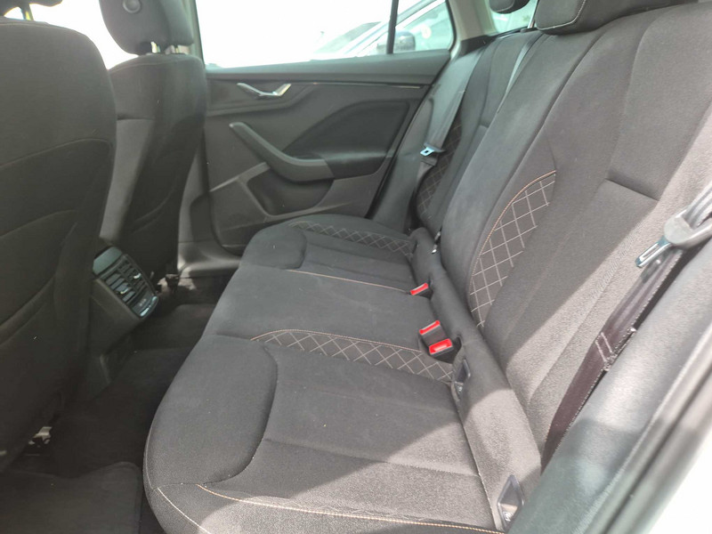 Foto Skoda Kamiq 12